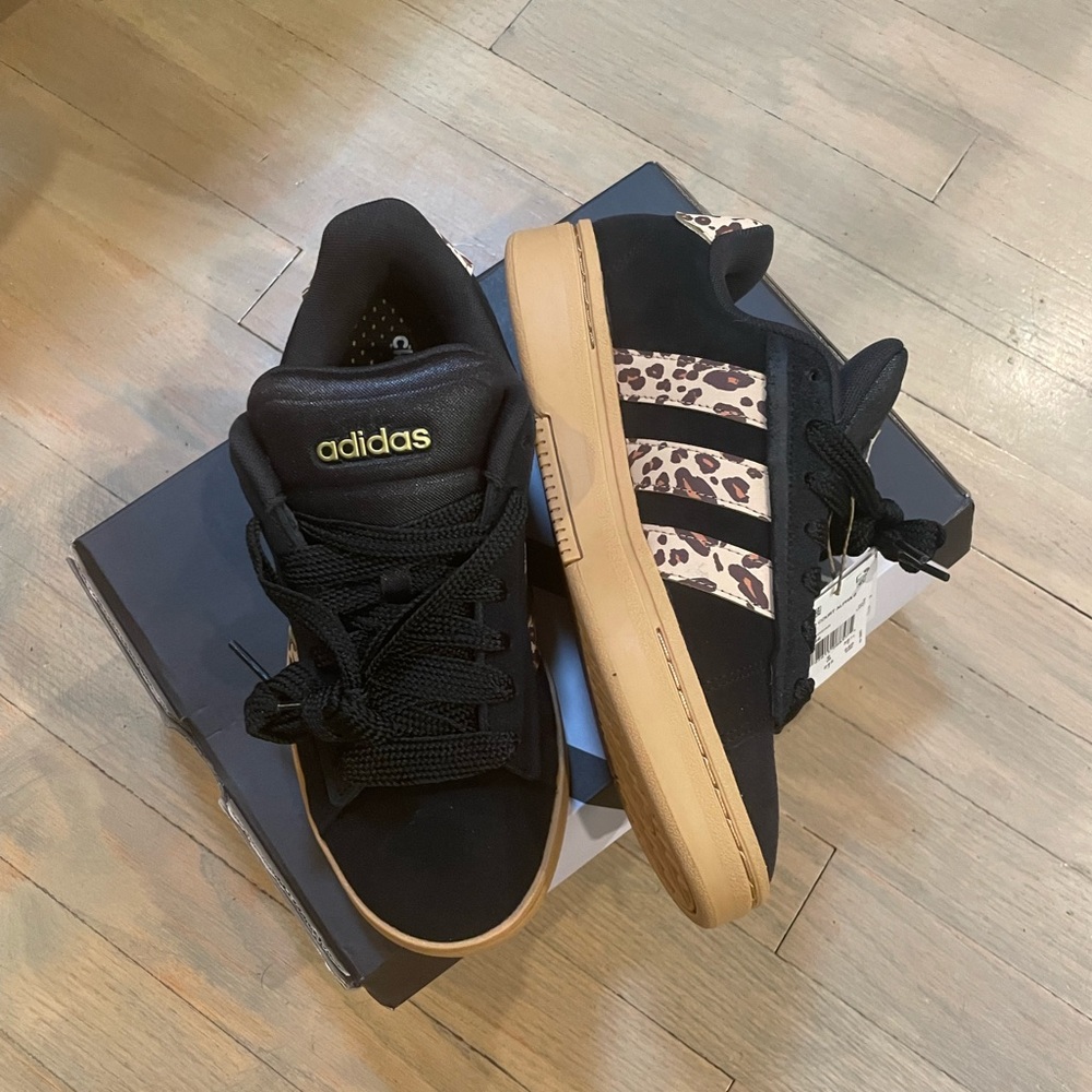 Adidas Grand Court Alpha 00s Shoes. Women size 7.5. NWT.